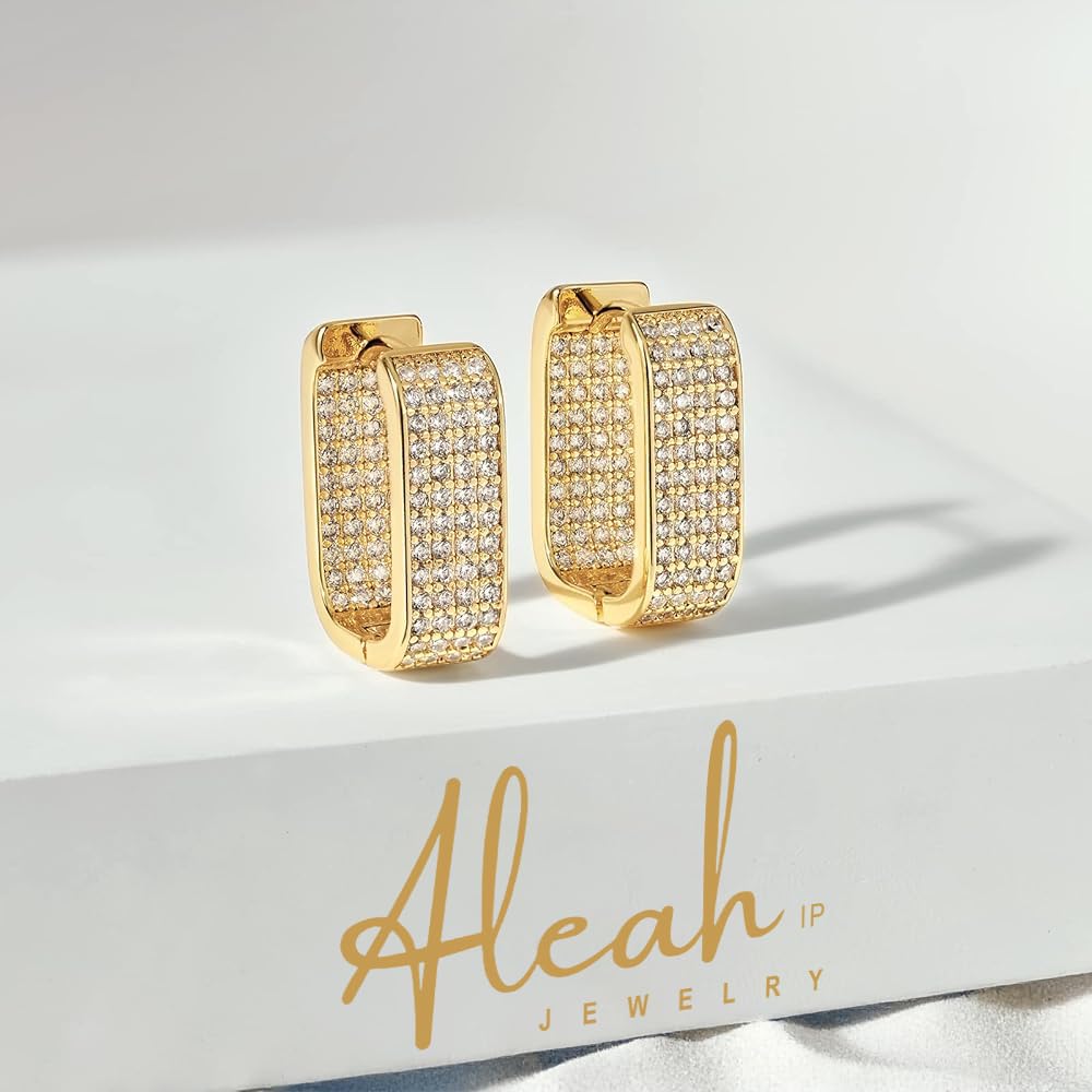 Arracadas Cuadradas Doradas con Zirconia Aleah Jewelry vista 7